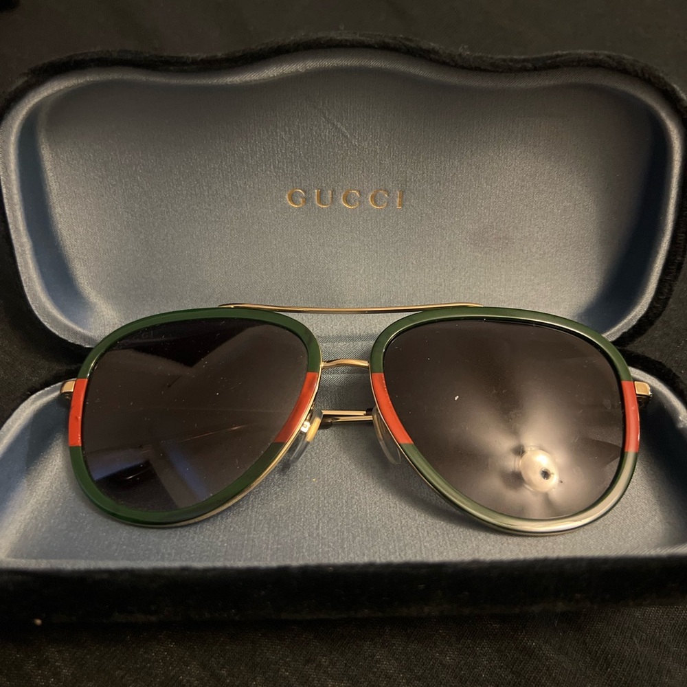 Gucci Aviator Sunglasses with Green and Red Trim